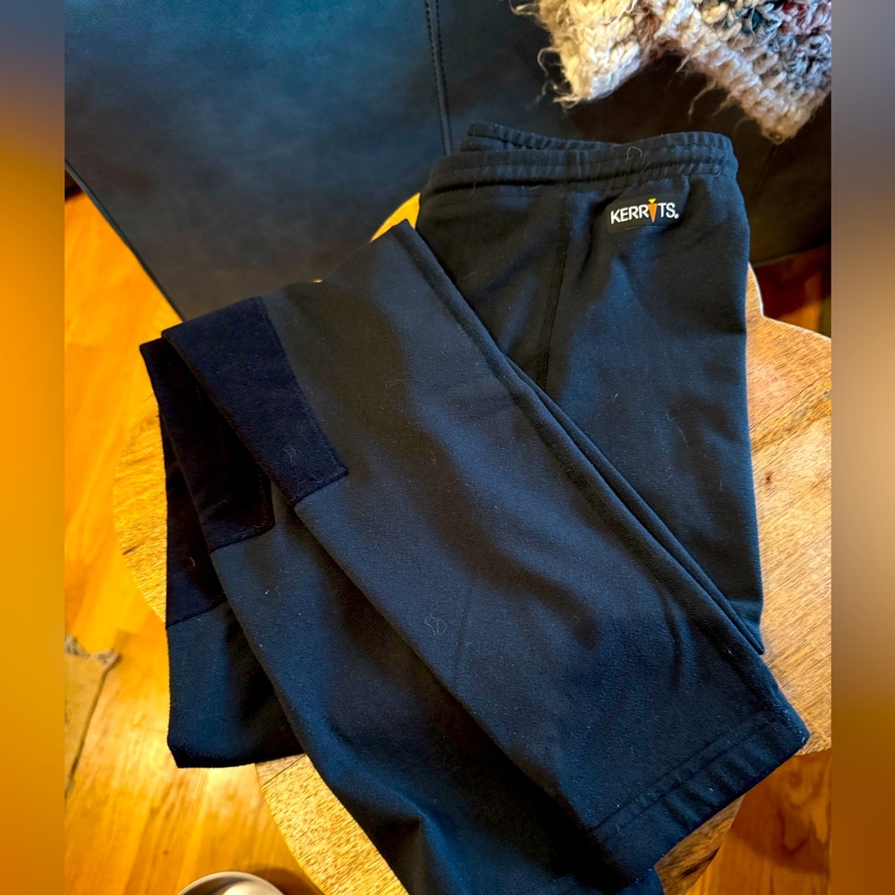 Kerrits Equestrian Black Riding Pants with Knee Patch